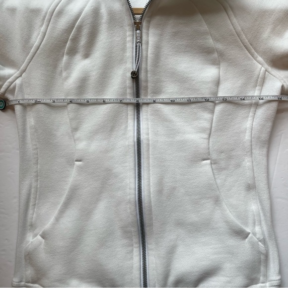 Lululemon Women's White Scuba Hoodie Cape House Jacket Size 4 - Picture 7 of 8
